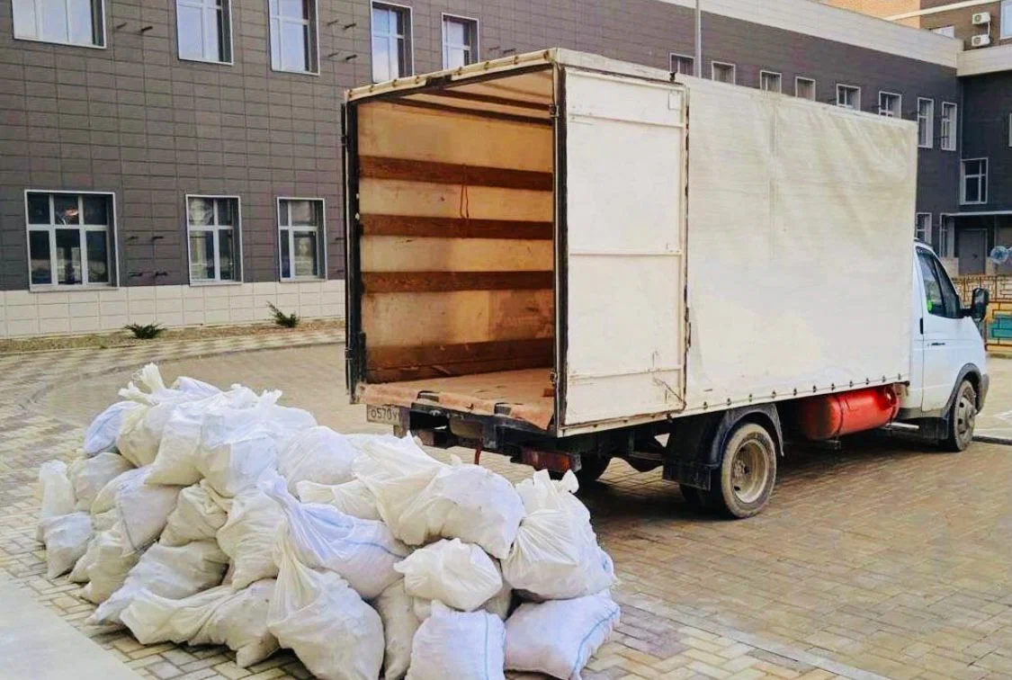 Вывоз строительного мусора из новостроек в Слободской в октябре