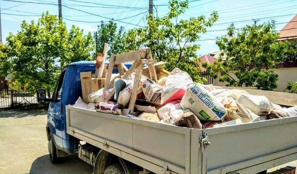 Вывоз мусора Газелью в Слободской в октябре