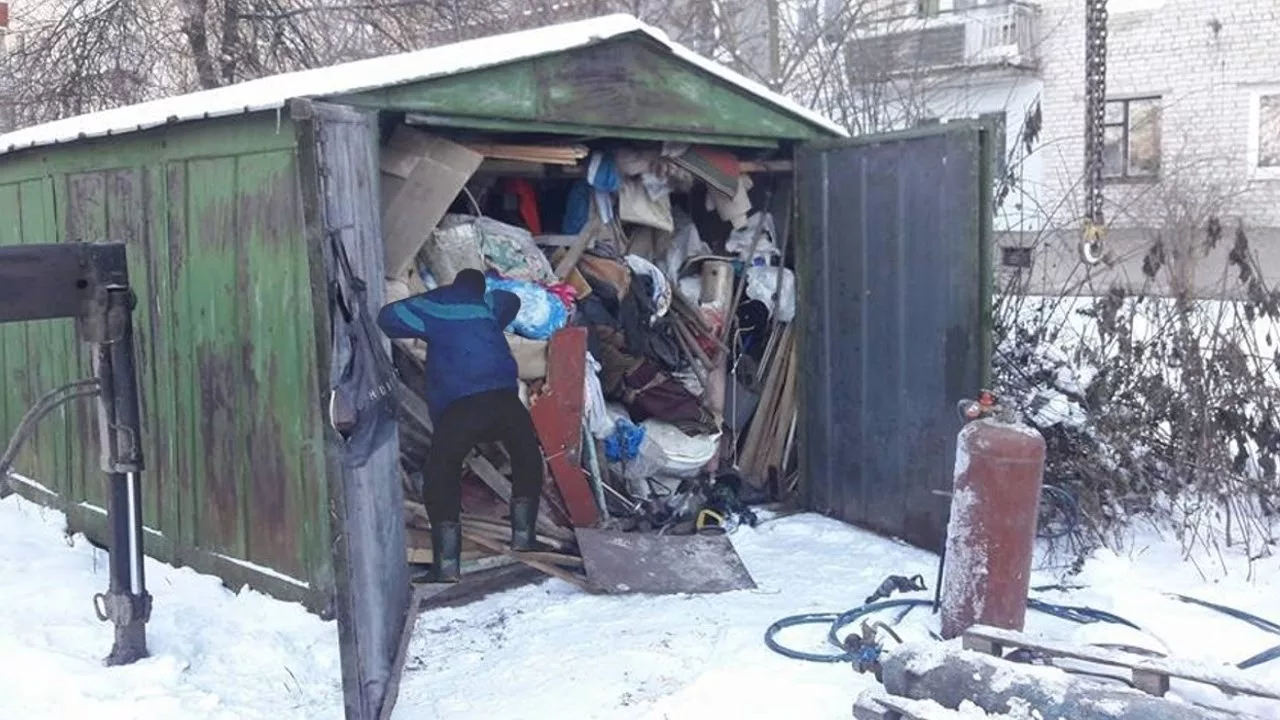 Вывоз мусора из гаража с гарантией чистоты в Слободской в октябре